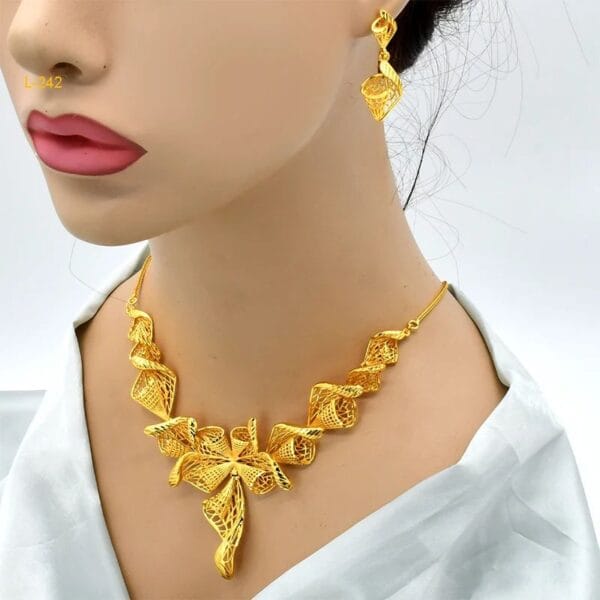 Luxury Charm Necklace Set – 24k Gold Plated Bridal Jewelry for Elegant Women