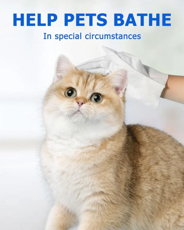 Glove-shaped pet cleaning wipes for cats and dogs, ideal for paws and fur care.